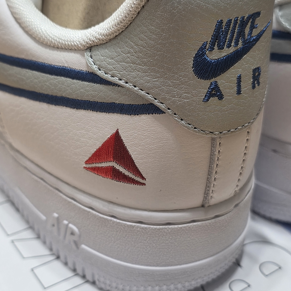 Nike Delta Air Lines Centennial Swoosh Widget Sneaker Collab New In Box